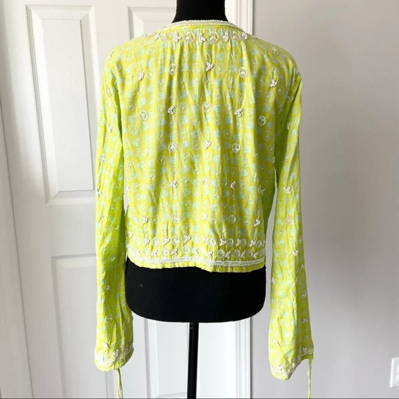 Letarte Handmade Beaded Accents Cropped Top - Picture 3 of 16